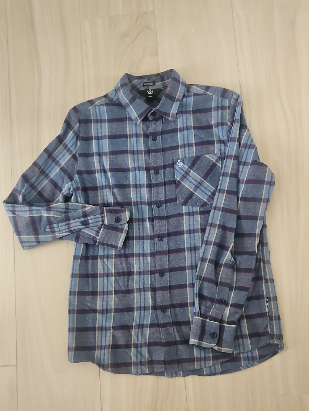 Volcom Blue and Navy Plaid Long-Sleeve Button-Down Shirt